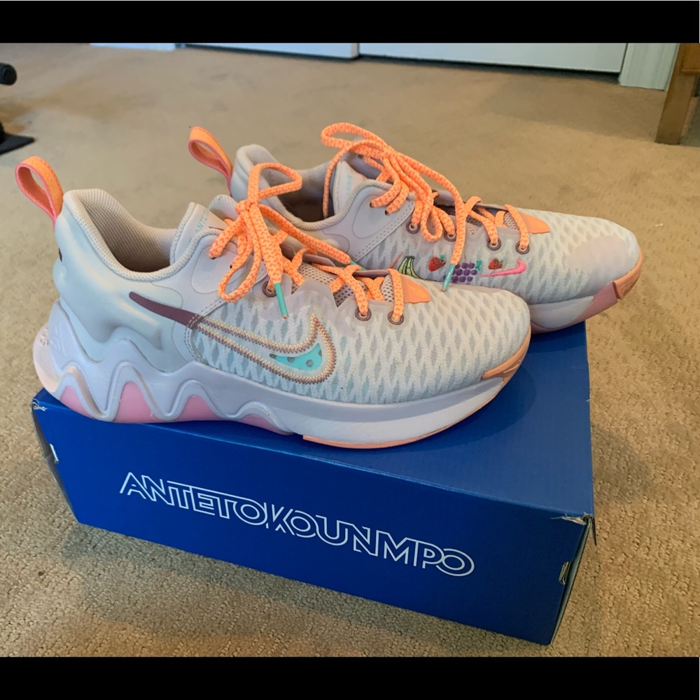 Nike Giannis immorality 1 Force Field Super Smoothie